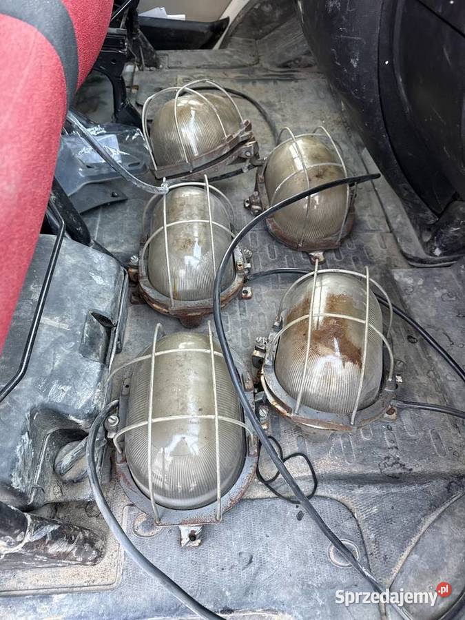Lampa ZAOS z PRLu Olsztyn