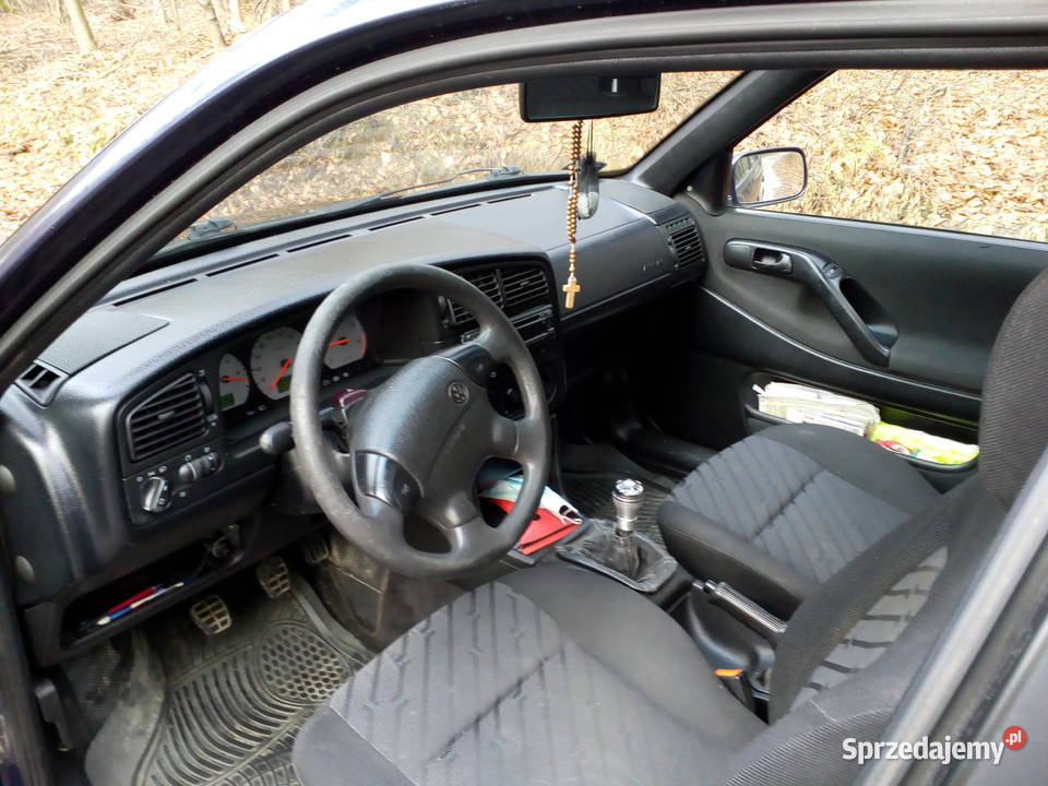 Sprzedam Passata B4 kombi 1996 1900cm3 Albinów Duży