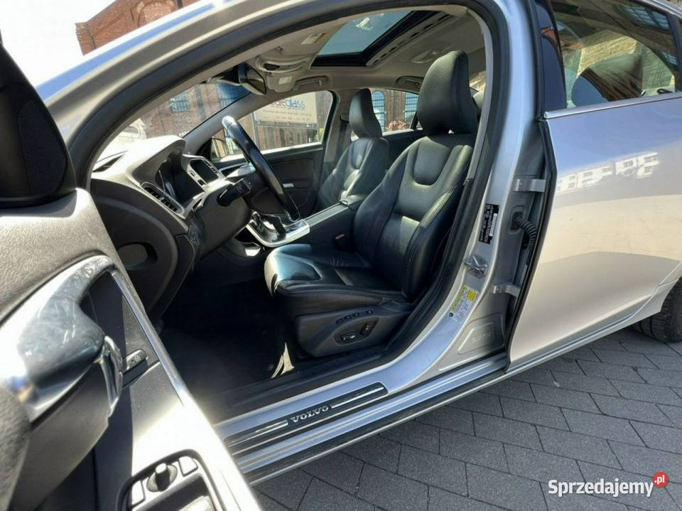 Volvo S60 25T T5 AWD KeyLess Go Skóra Alu 4x4 II czujnik deszczu Sokołów Podlaski
