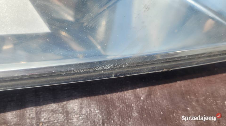 SKODA OCTAVIA II LAMPA PRAWA PRZOD REFLEKTOR