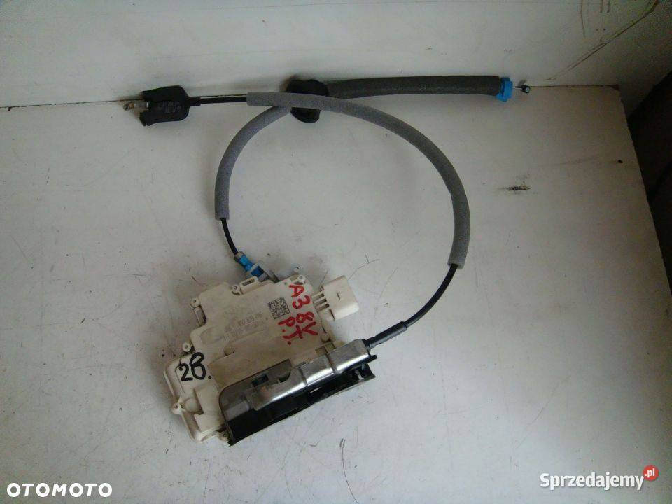 ZAMEK PRAWY TYŁ AUDI A3 8V 4G0839016 osobowe Włoszczowa