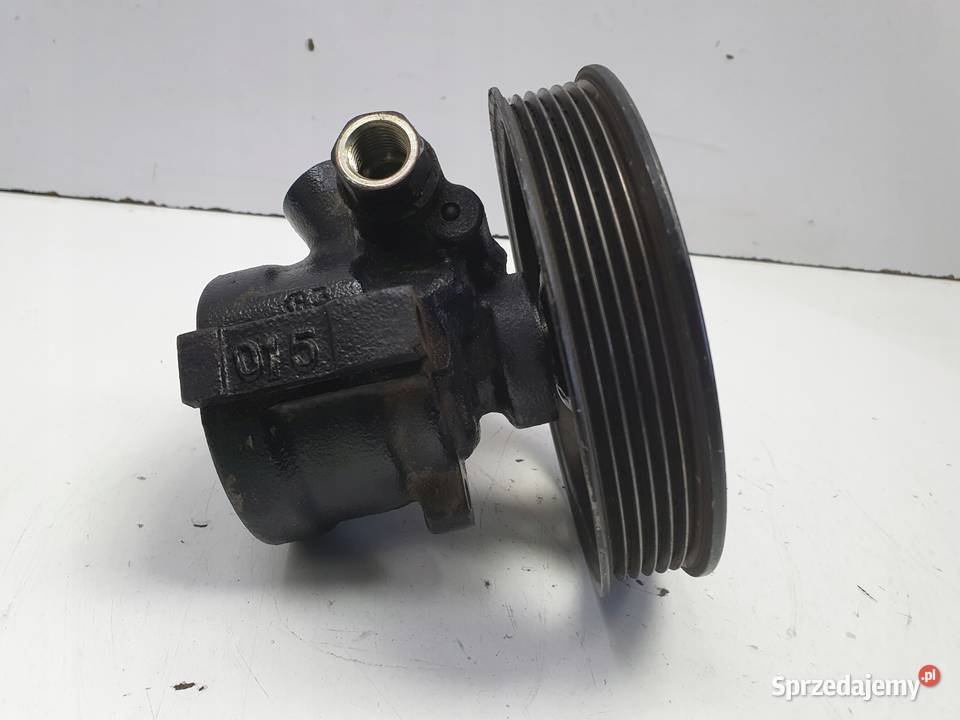 Opel Vectra B 18 16V POMPA WSPOMAGANIA 90495957