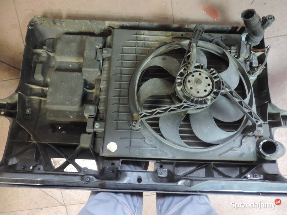 BORA GOLF 4 14 16V PAS PRZEDNI CHŁODNICE osobowe Nowy Sącz