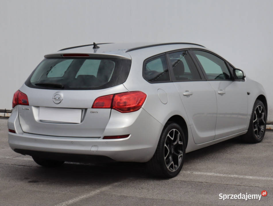 Opel Astra 17 CDTI srebrny sprzedam