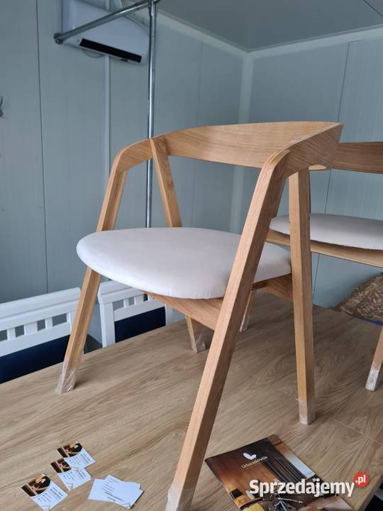 Krzesła dębowe zgiętym oparciem Luzino