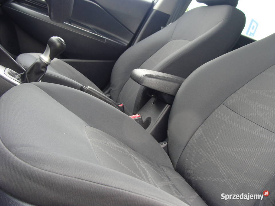 KIA RIO 12 86 benzyna sprowadzony isofix 86KM Radom sprzedam