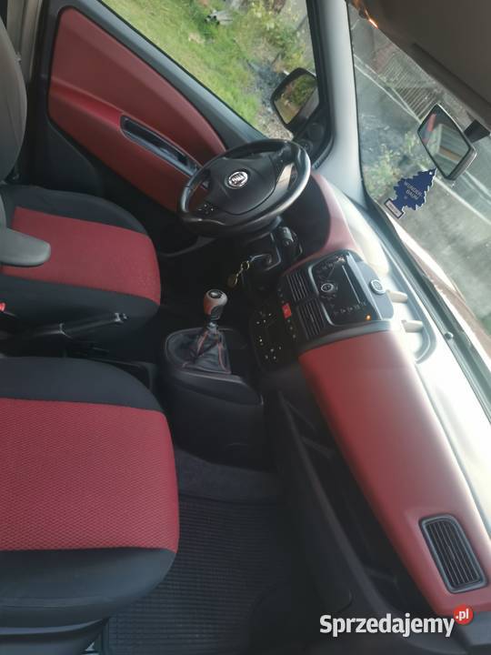 Fiat Doblo 14 16V Dynamic 95 2010 r nowości w nieuszkodzony śląskie Zabrzeg