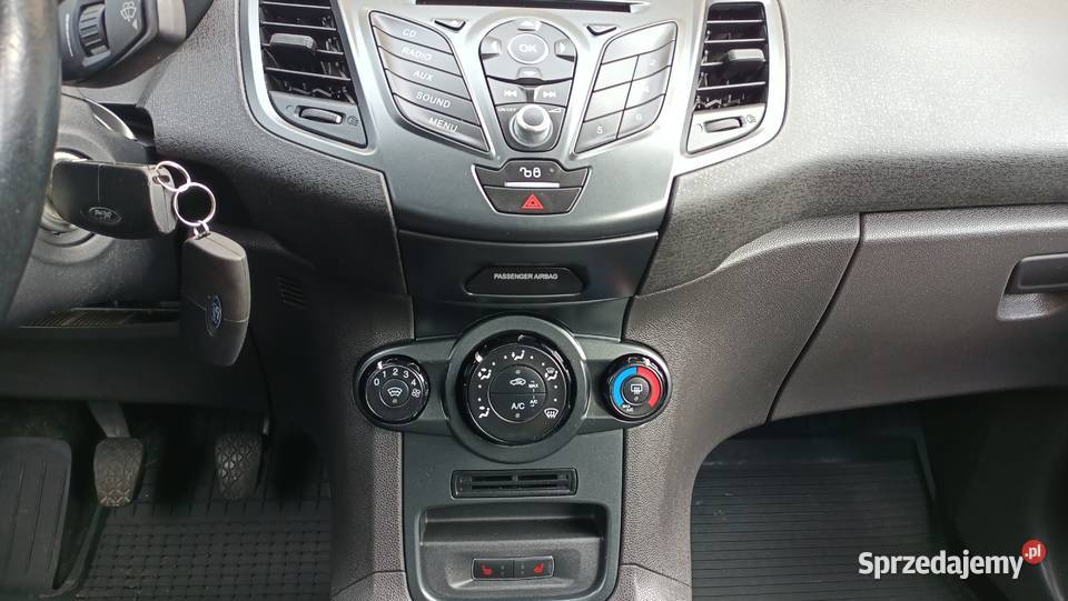 125 benz 60 3drzwi Klima Elektryka Grzane Fotele Stargard sprzedam