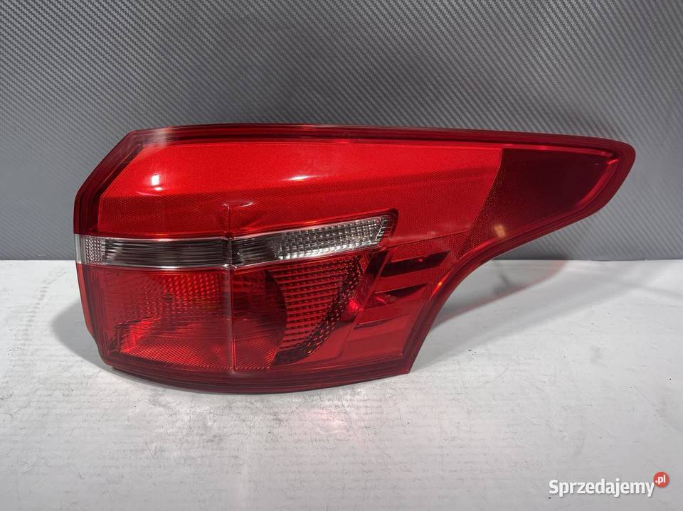 FORD FOKUS 3 LIFT PRAWA LAMPA TYŁ Ostroróg