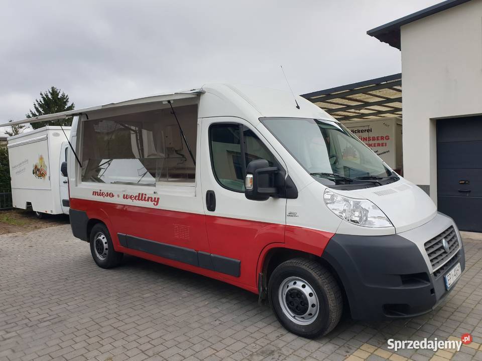 Autosklep food truck własne zasilanie wędliny Dębno sprzedam
