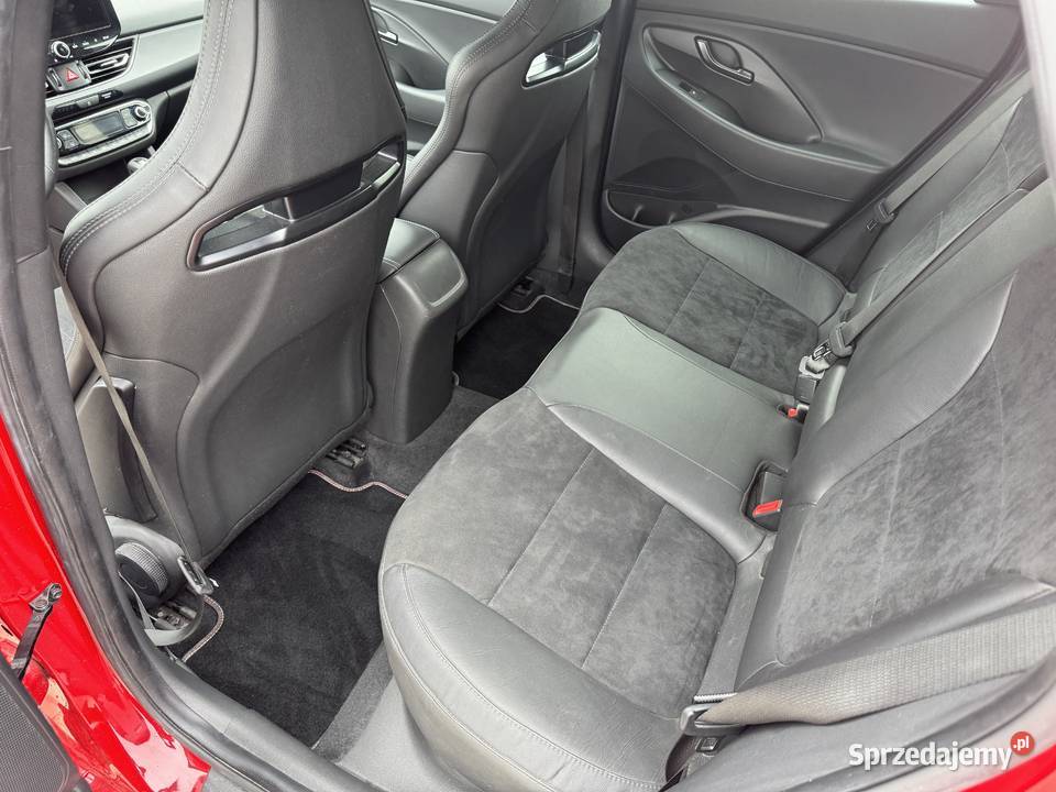 Hyundai i30N 2022 Przyłogi