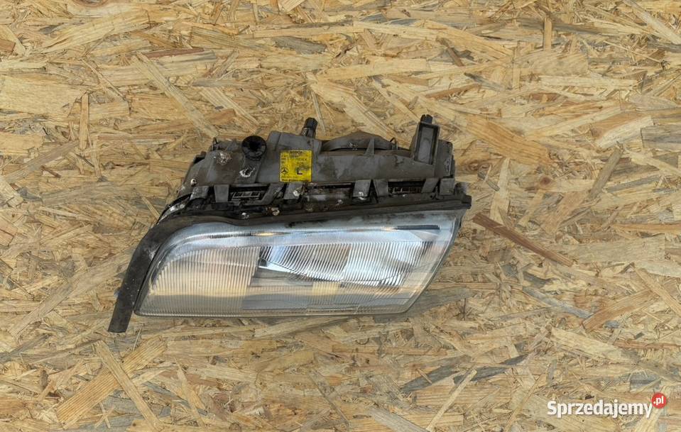 REFLEKTOR PRZEDNI LAMPA PRZOD LEWA LEWY MERCEDES Międzychód