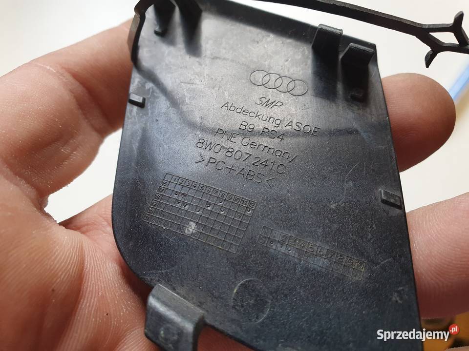 AUDI RS4 B9 ZAŚLEPKA HAKA ZDERZAKA PRZÓD
