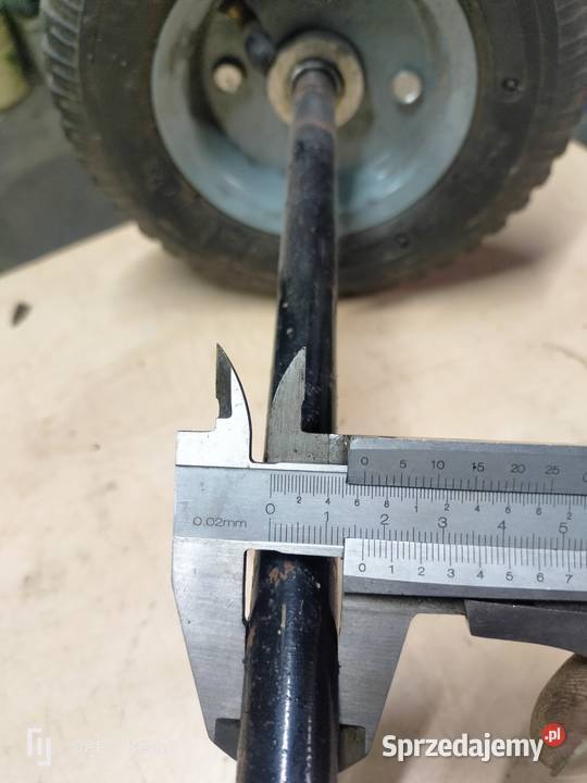 Oś koła wózka agregat itp