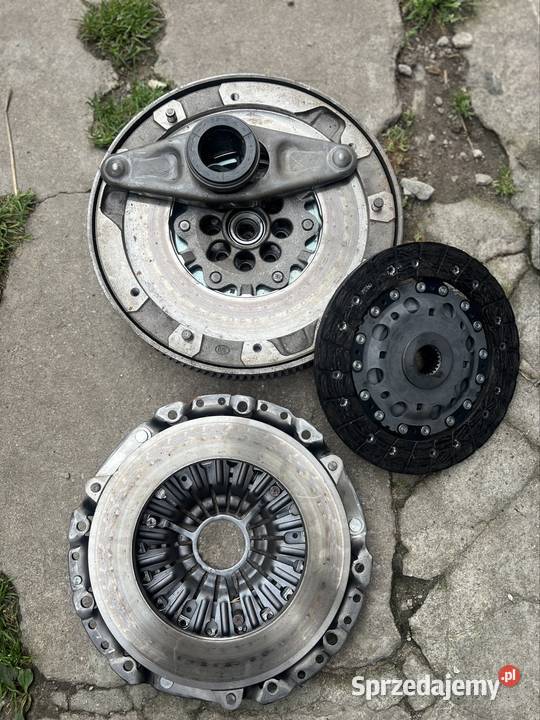 Sprzęgło dwumasa BMW E87 N47 143