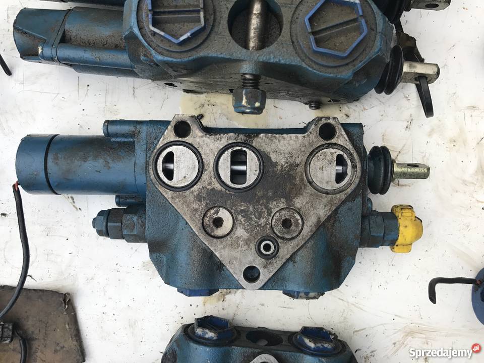 Sekcje rozdzielacza Rexroth JCB 3CX 4CX Kosakowo