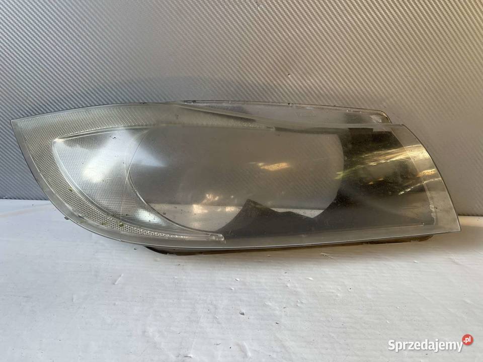 BMW E90 PRAWY KLOSZ  LAMPY Z MASKOWNICĄ Ostroróg