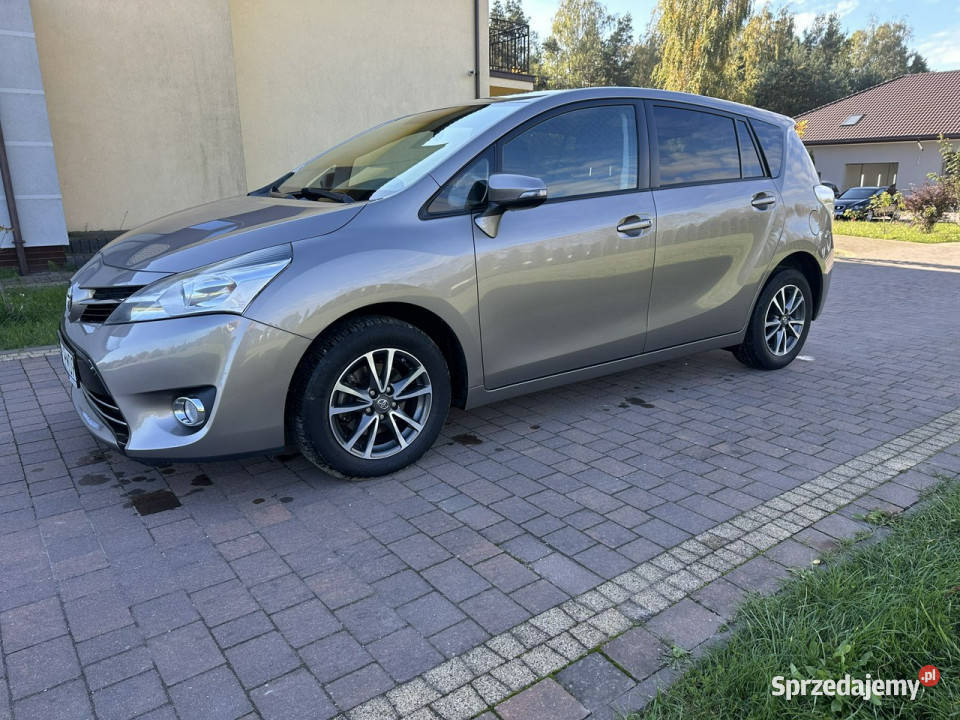 Toyota Verso Lipówki