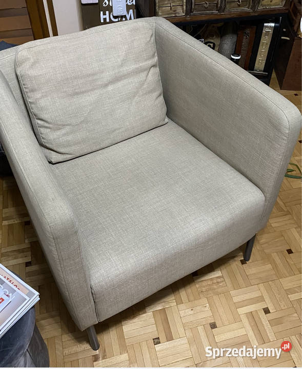 2 fotele jasnobrązowe kwadratowe klocki Ikea Środa Wielkopolska