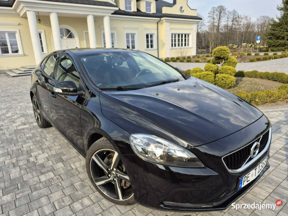 Volvo V40 15 benzyna lift automat navi LED 118 komputer pokładowy Volvo Drelów