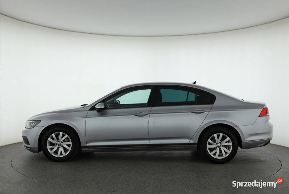VW Passat 15 TSI nieuszkodzony Piaseczno