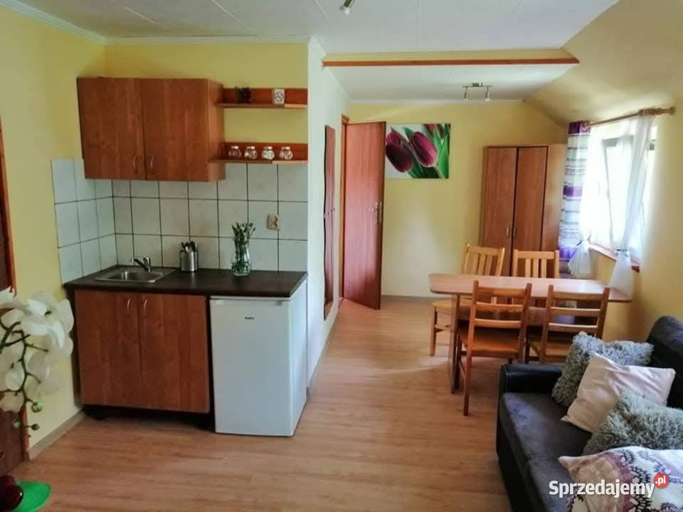 Na górce Sarbinowo Pokoje i domki morzem 100 m Ośrodki wypoczynkowe i pensjonaty