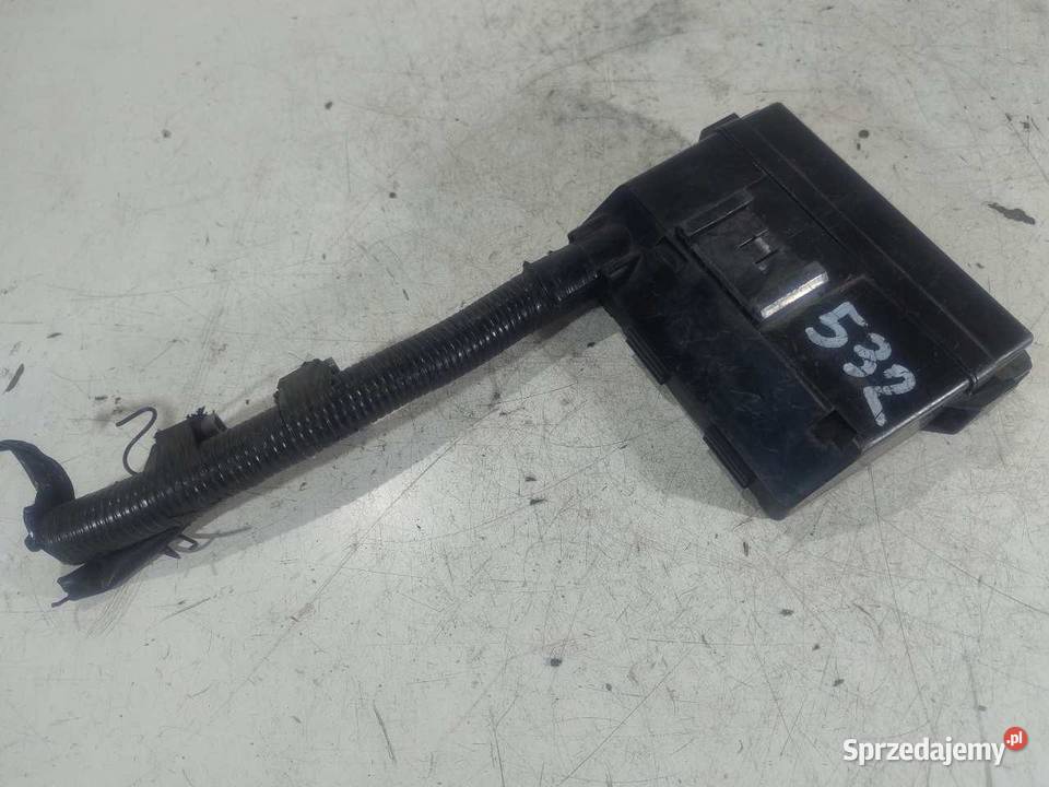 SKRZYNKA BEZPIECZNIKÓW INFINITI G37 7254576330 sprzedam