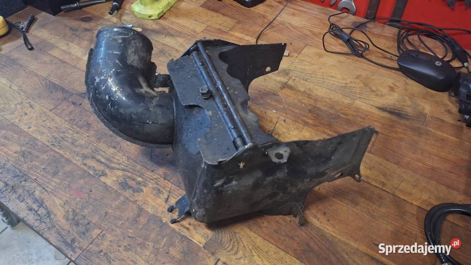 Fiat 126p Prądnica Oslony silnika inne czesci Pozostałe Woźniki