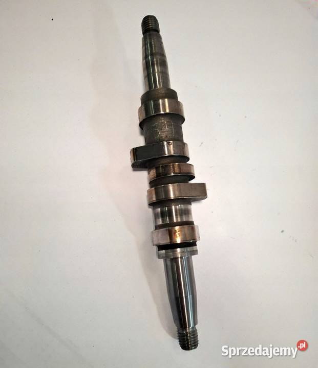 Wałek pompy wtryskowej C385 4 cylindry Kartuzy