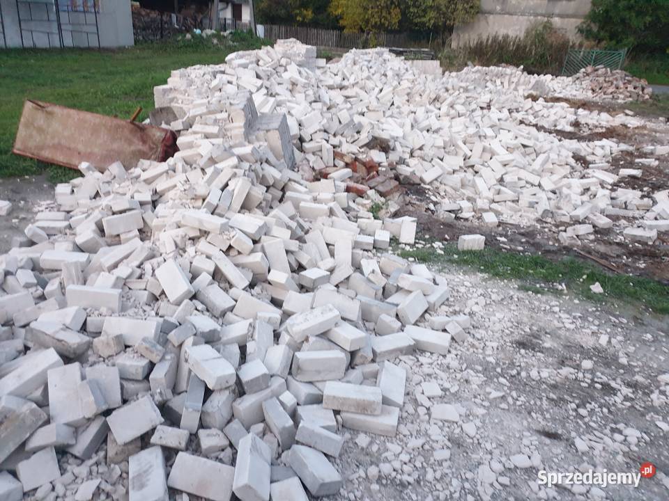 cegły z rozbiórki białe i czerwone prawie Cegły klinkierowe Brzeg