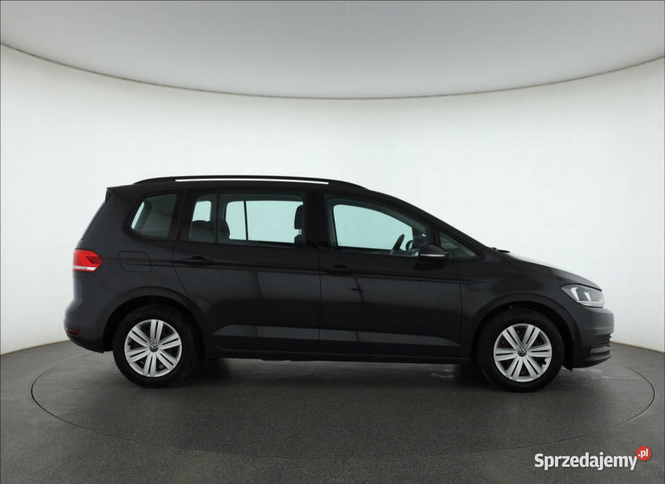 VW Touran 15 TSI