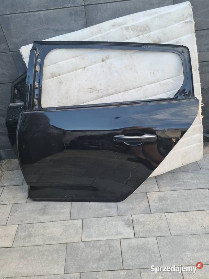Drzwi lewe Renault Megane 4 kombi Rok produkcji 2018 wielkopolskie Turek sprzedam