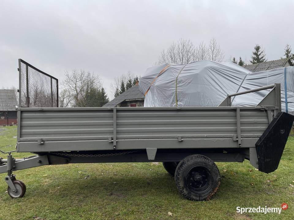 Rozrzutnik 4T Rozrzutniki obornika Uchanie sprzedam