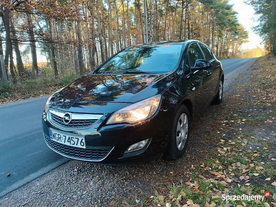 Opel Astra J 17 CDTI 110 Doinwestowany