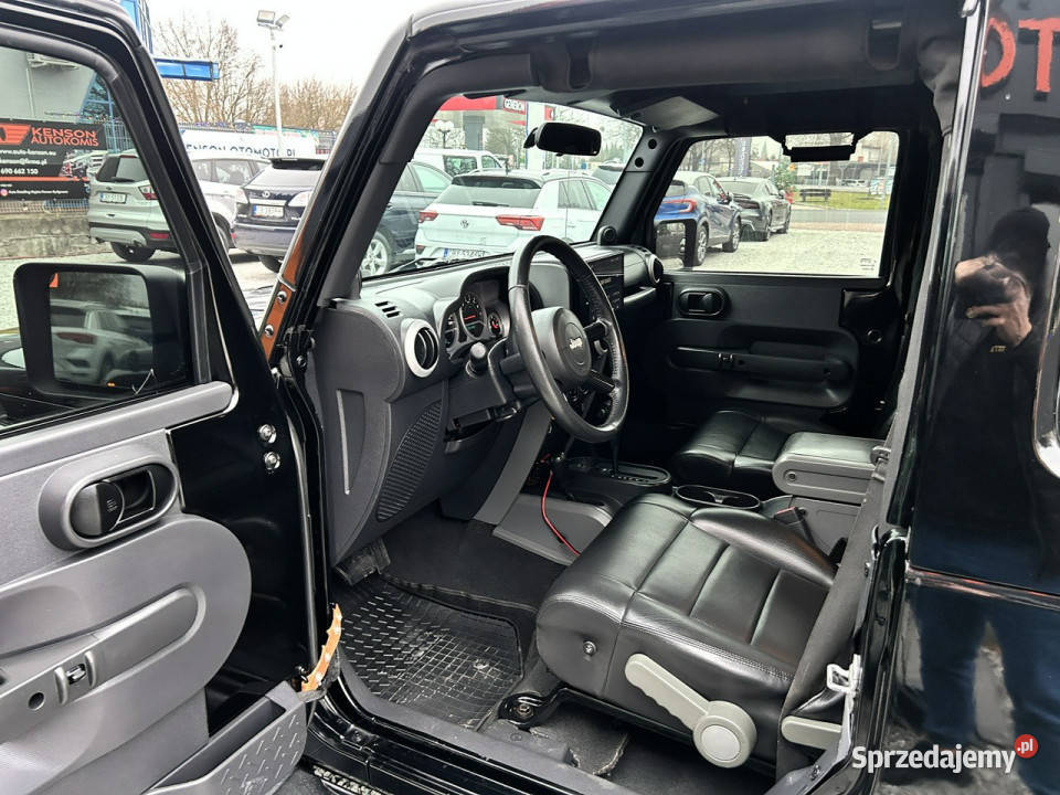 Jeep Wrangler DUBAJ 4x4 LED Klimatyzacja VAT marża