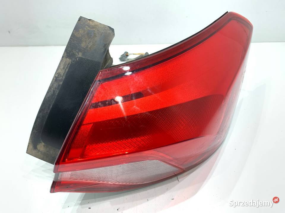 LAMPA PRAWY TYŁ FORD FOCUS IV JX7B13404CE osobowe Lampy tylne