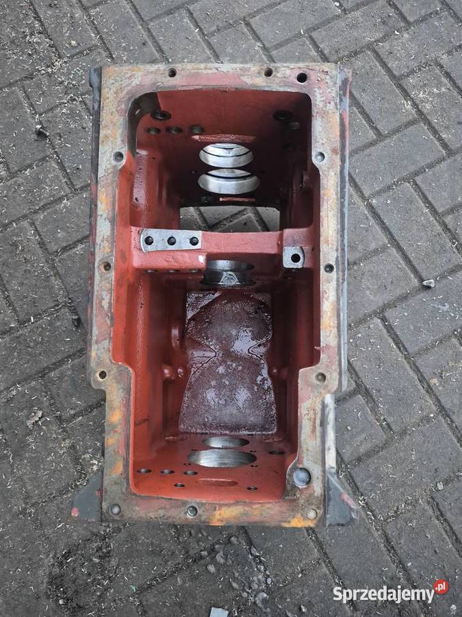 Obudowa Renault 7700098067 korpus skrzyni ceres Turek sprzedam