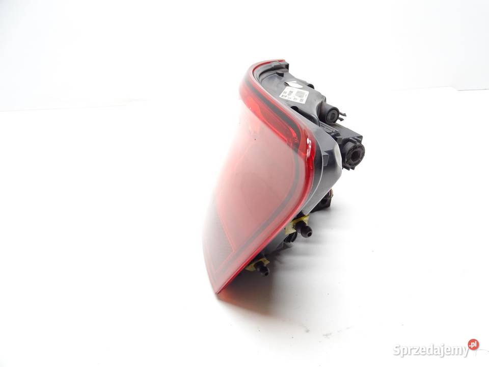 LAMPA PRAWY TYŁ PRAWA TYLNA 8V3945096B AUDI A3