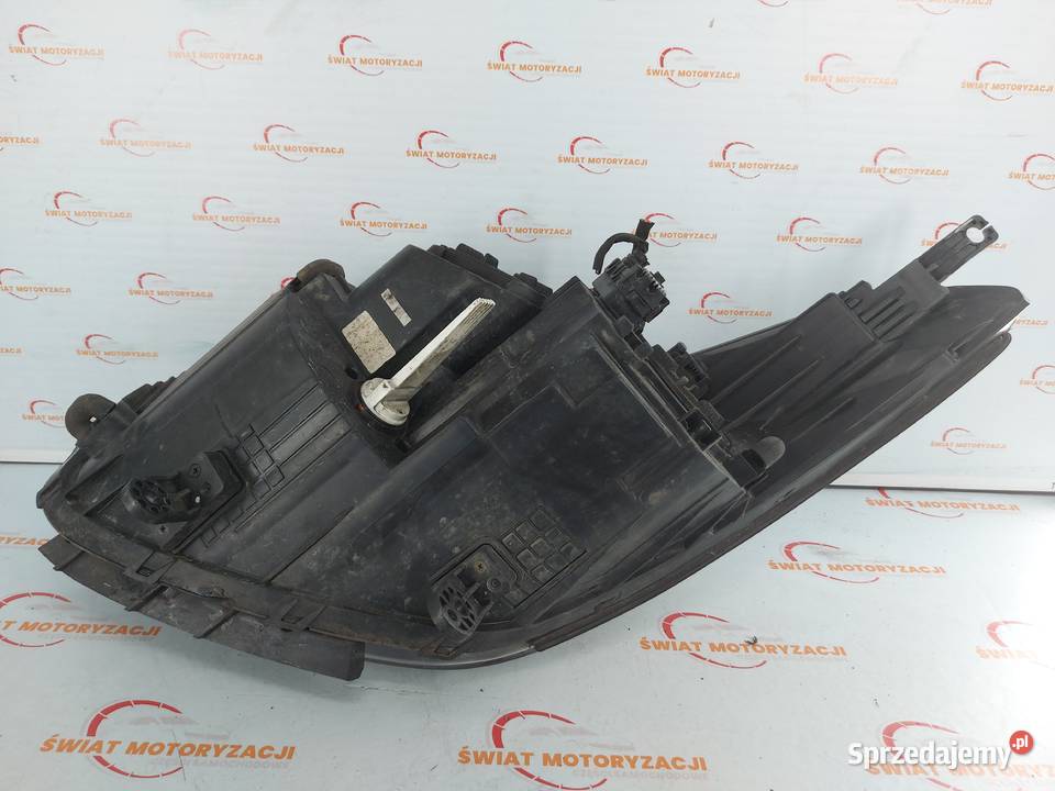 HYUNDAI i40 BLUE 13r lampa prawa przód LED osobowe Lampy przednie Kielce sprzedam