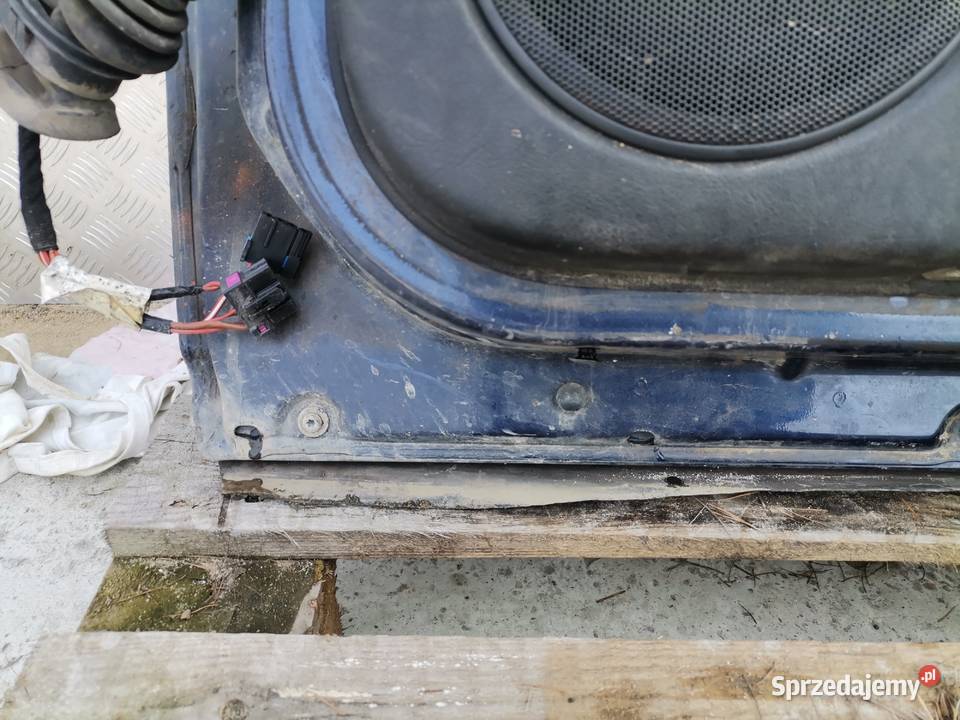 Drzwi Prawy Przód Volkswagen Passat B5 Pogorzelec sprzedam