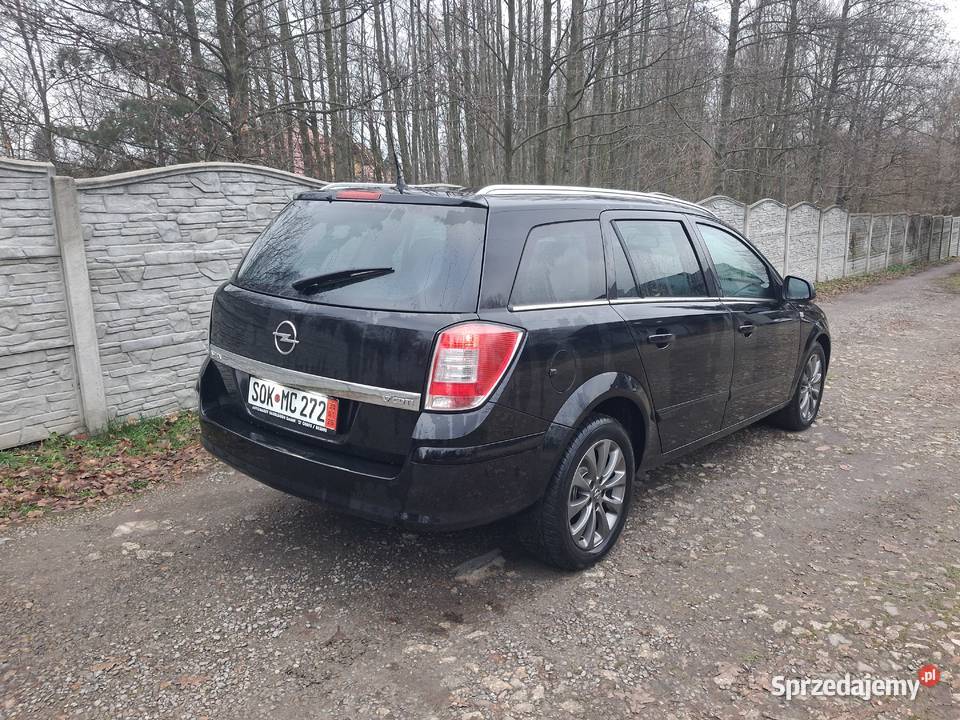 Opel Astra H Kombi Sprowadzony 2010 nawigacja świętokrzyskie