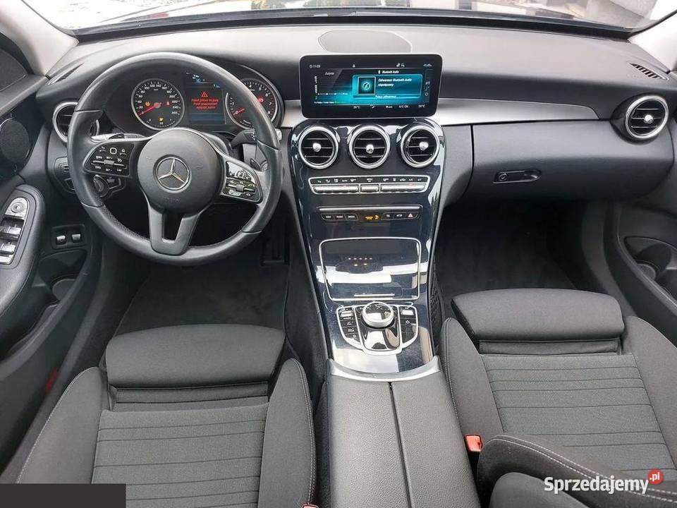MercedesBenz Klasa C 20 benzyna 211 2020r Kaniów