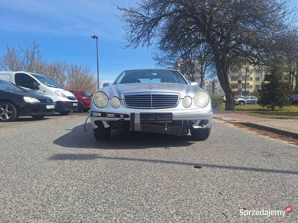 MercedesBenz Klasa E 200 benzyna 2004r Automatik automatyczna