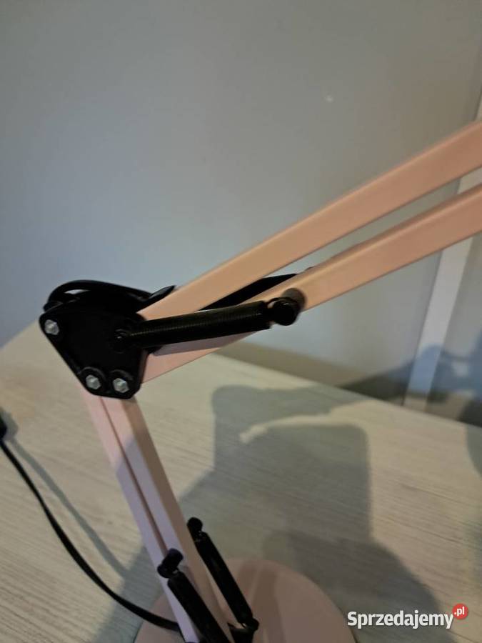 używana lampka na biurko model THK063189 w świętokrzyskie Sandomierz