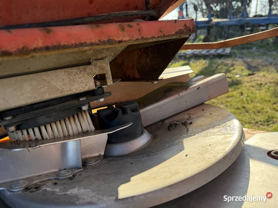 Rozsiewacz nawozu Rauch Beta 1100H Elektrozawory Godziesze Wielkie