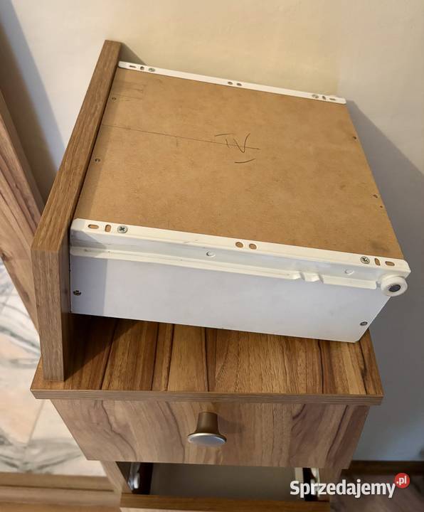 Zestaw szafkalustro Tomaszów Lubelski