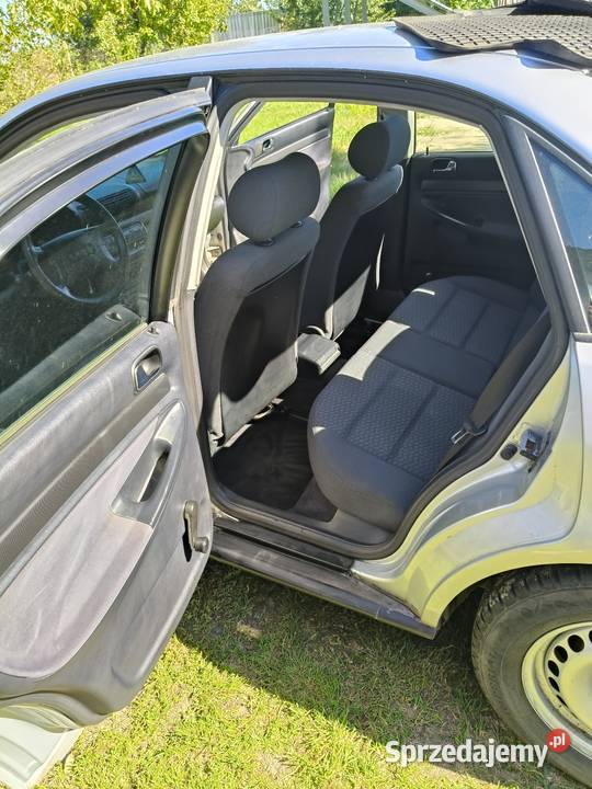 Sprzedam Audi A4 B5 1800cm3 A4 Łask