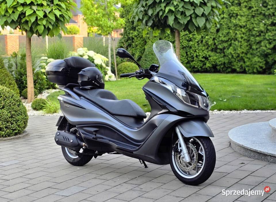 Piaggio x10 1253 maxi skuter