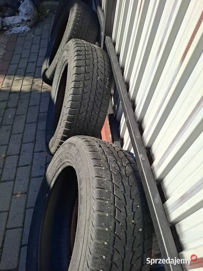Opony zimowe 2256517XL 65 Częstochowa sprzedam