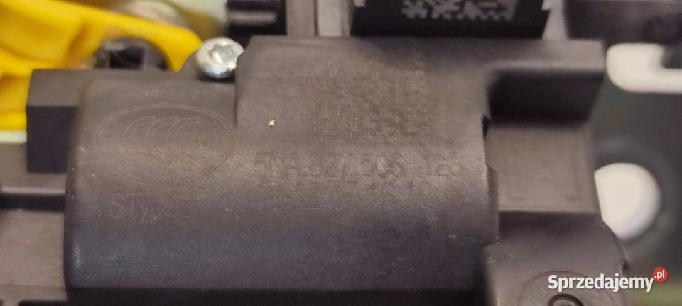 VW TIGUAN II ZAMEK DOCIĄG KLAPY 3G0827887C